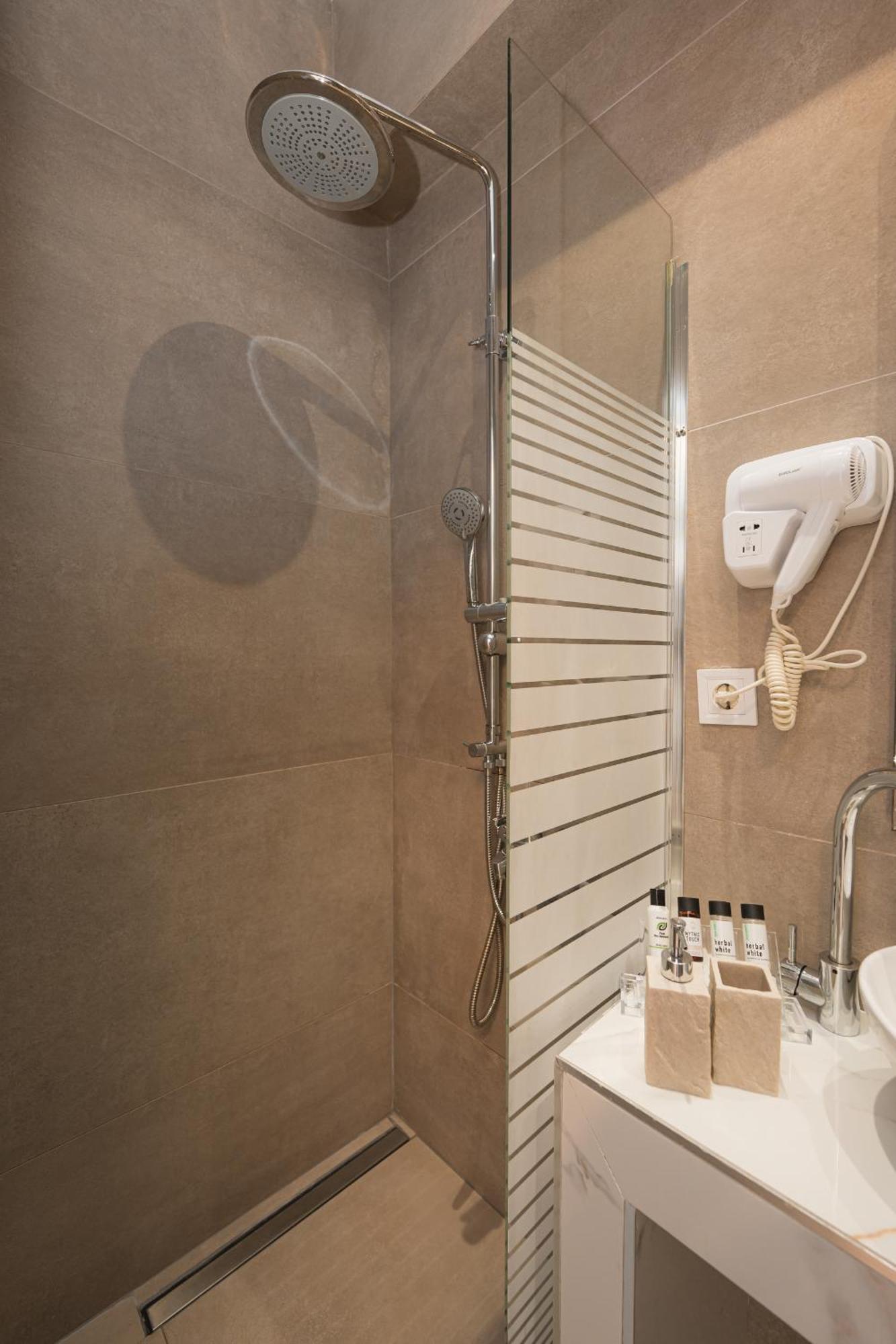 Centralviewsuites Nea Moudania Ngoại thất bức ảnh