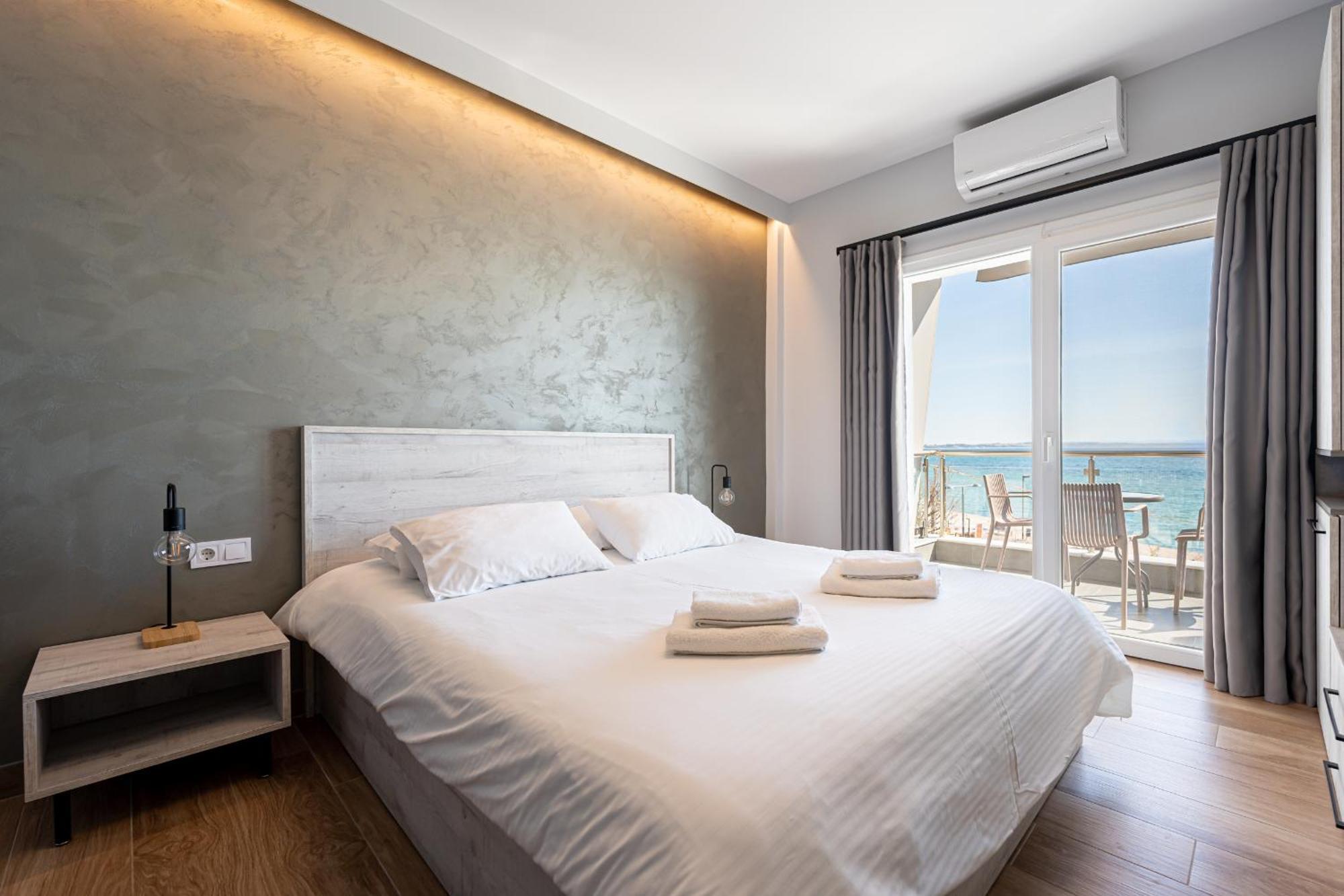 Centralviewsuites Nea Moudania Ngoại thất bức ảnh